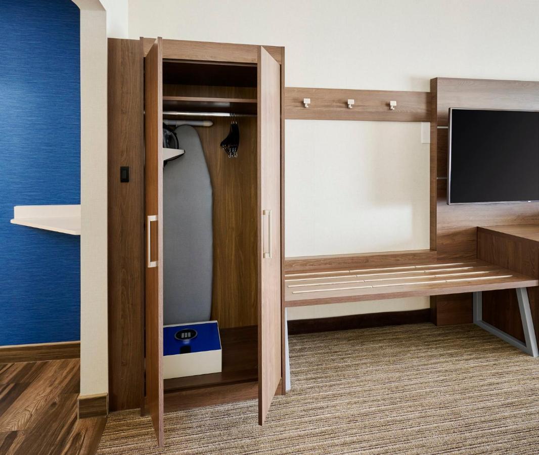 Holiday Inn Express & Suites - Brantford By Ihg Ngoại thất bức ảnh